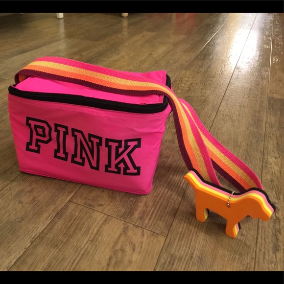PINK Victoria's Secret Handbags - Pink Victoria’s Secret pink insulated lunch bag